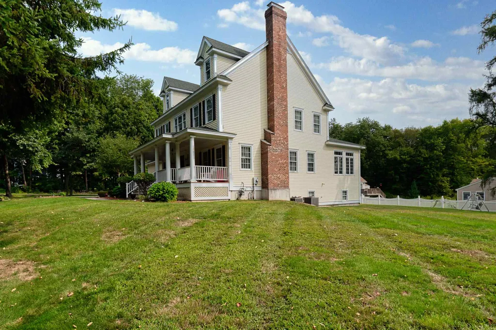 2 Hunter Place Exeter NH 03833