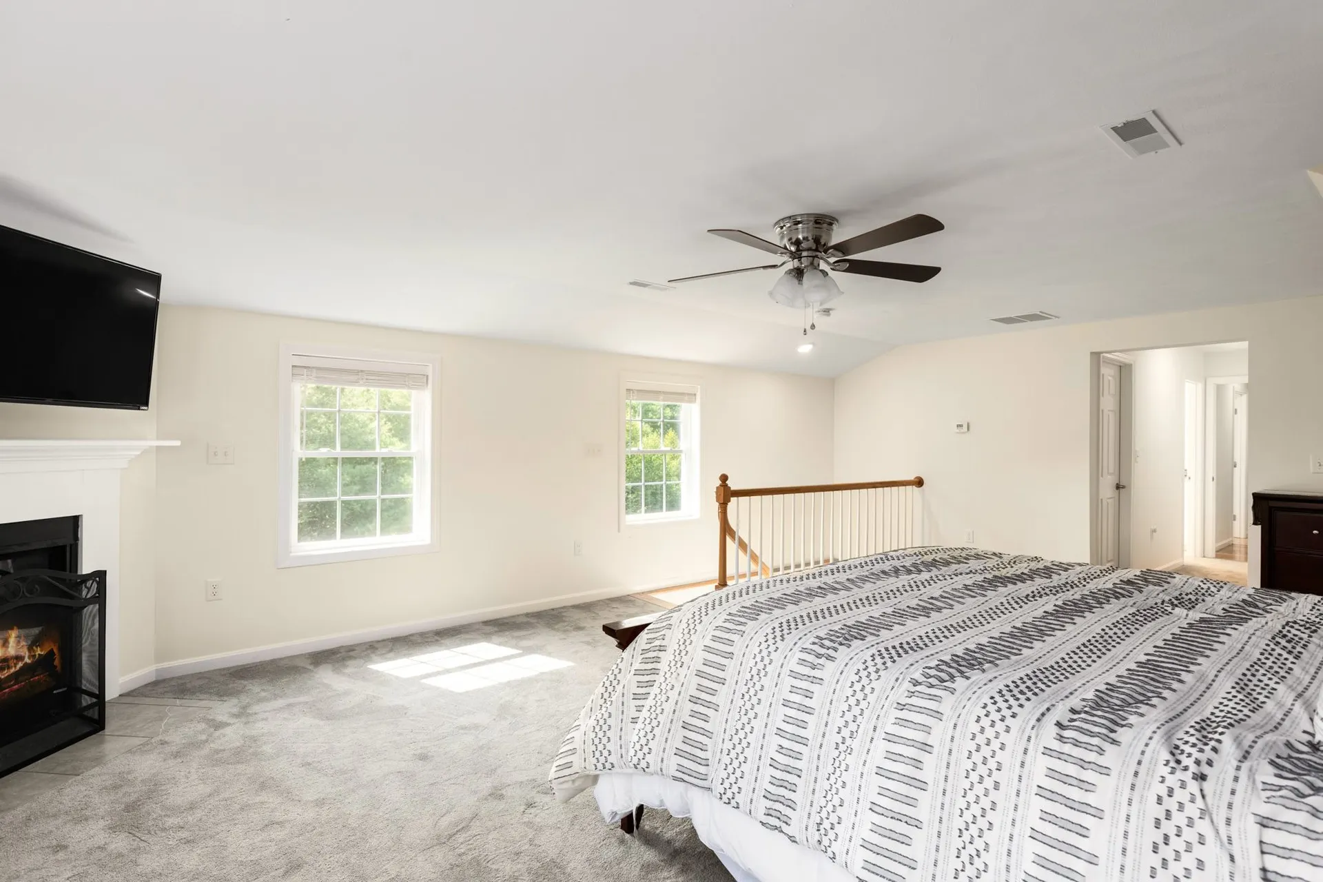 10 Sydney Lane Epping NH 03042