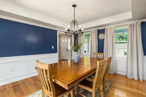 10 Sydney Lane Epping NH 03042