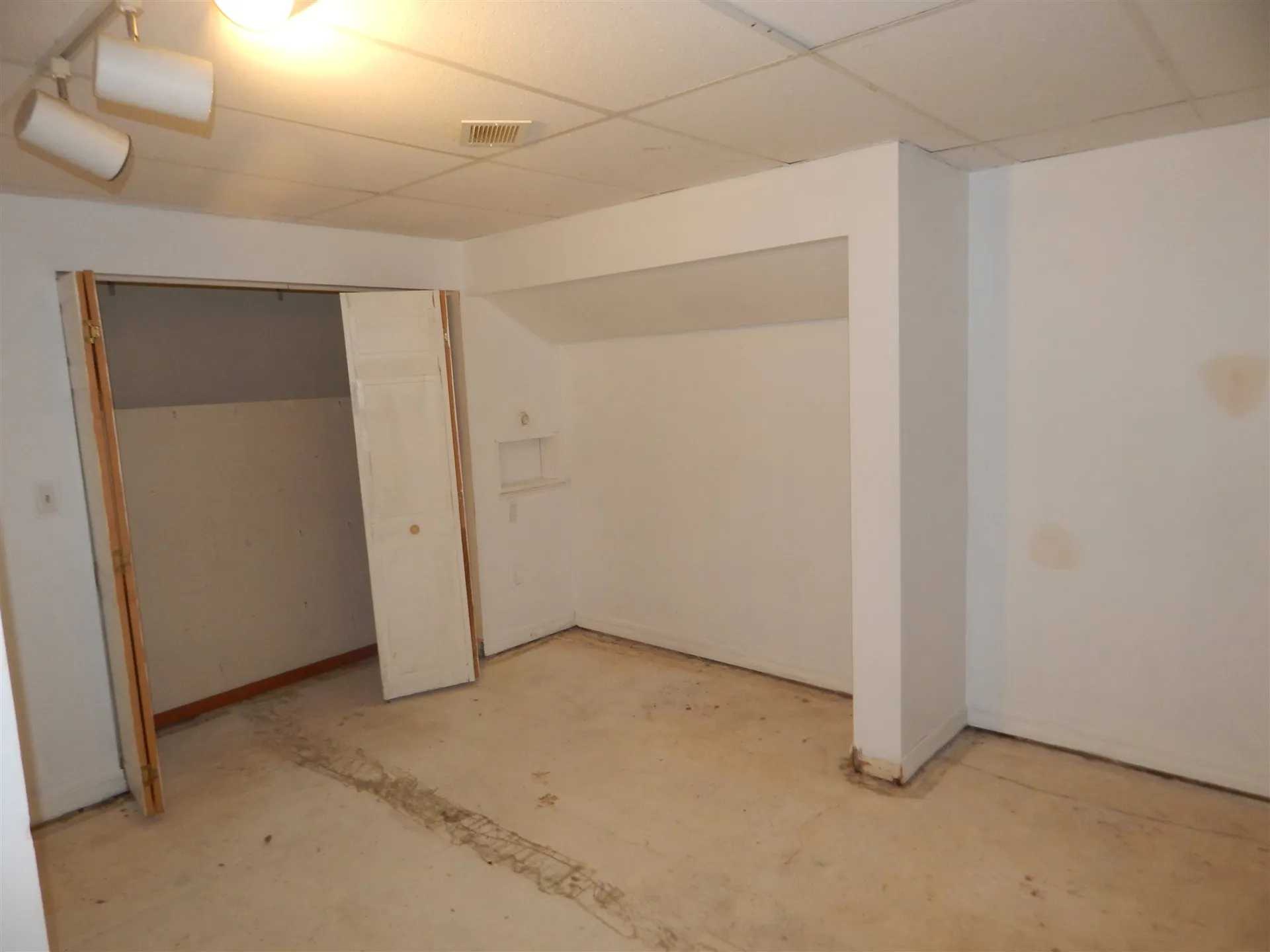157 Cumberland Street Manchester NH 03102