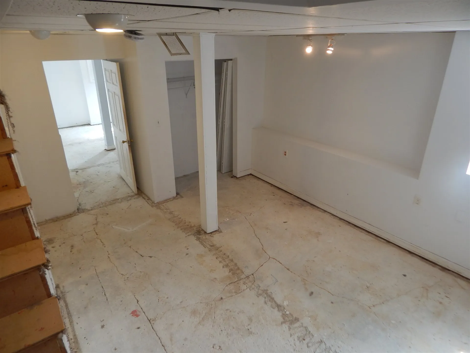 157 Cumberland Street Manchester NH 03102