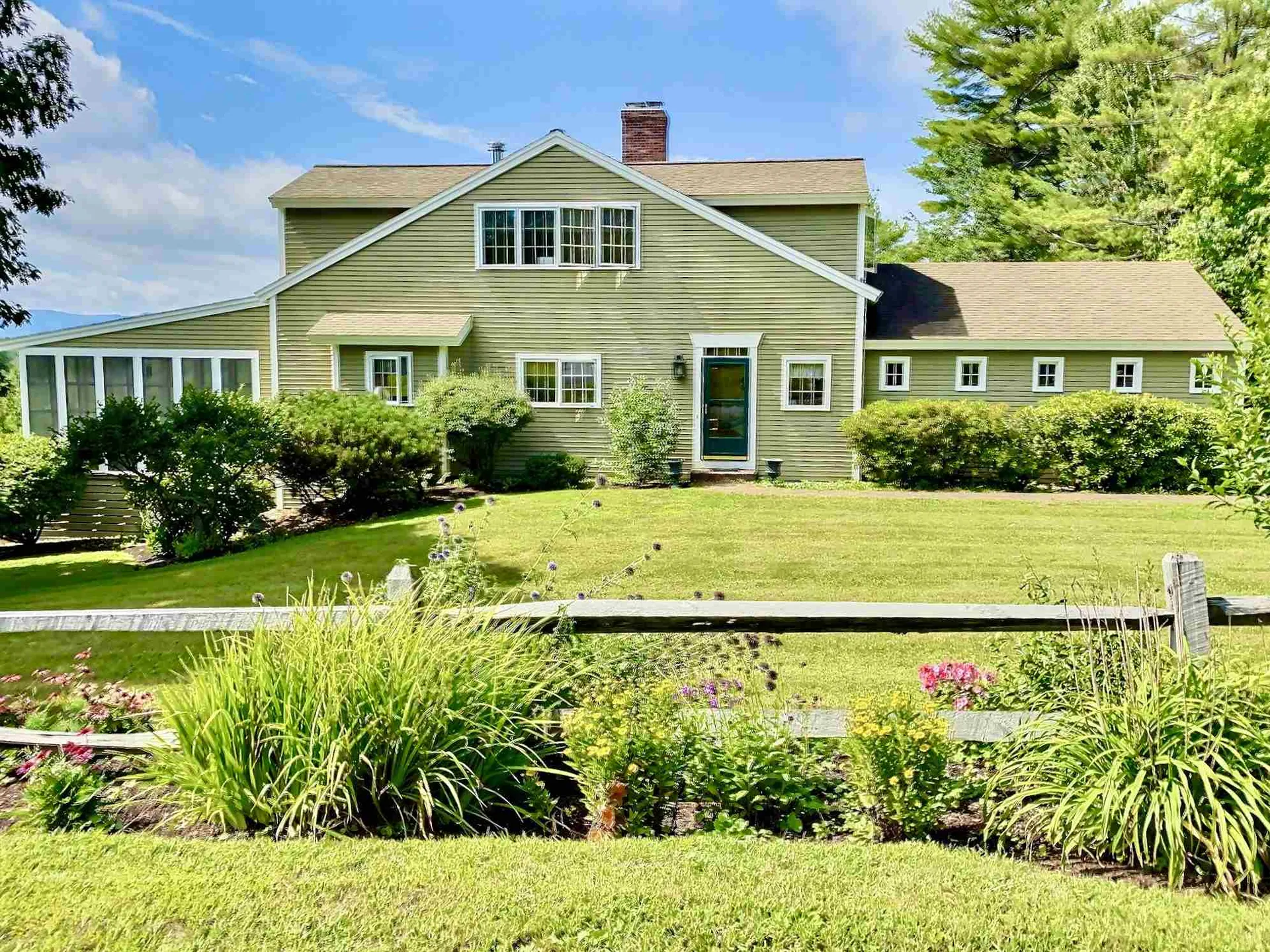67 Hayfield Lane New London NH 03257