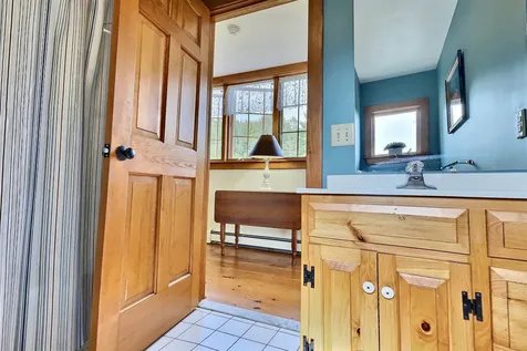 67 Hayfield Lane New London NH 03257