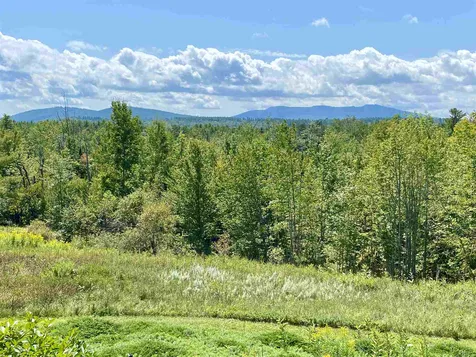 67 Hayfield Lane New London NH 03257