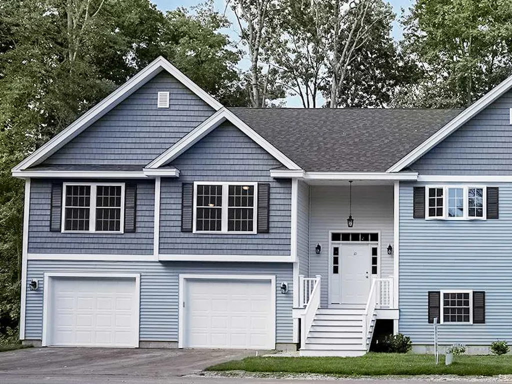 23 Cypress Circle Exeter NH 03833
