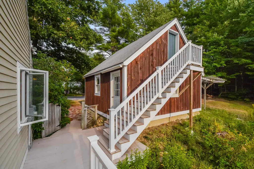 46 Ridgeview Road Weare NH 03281