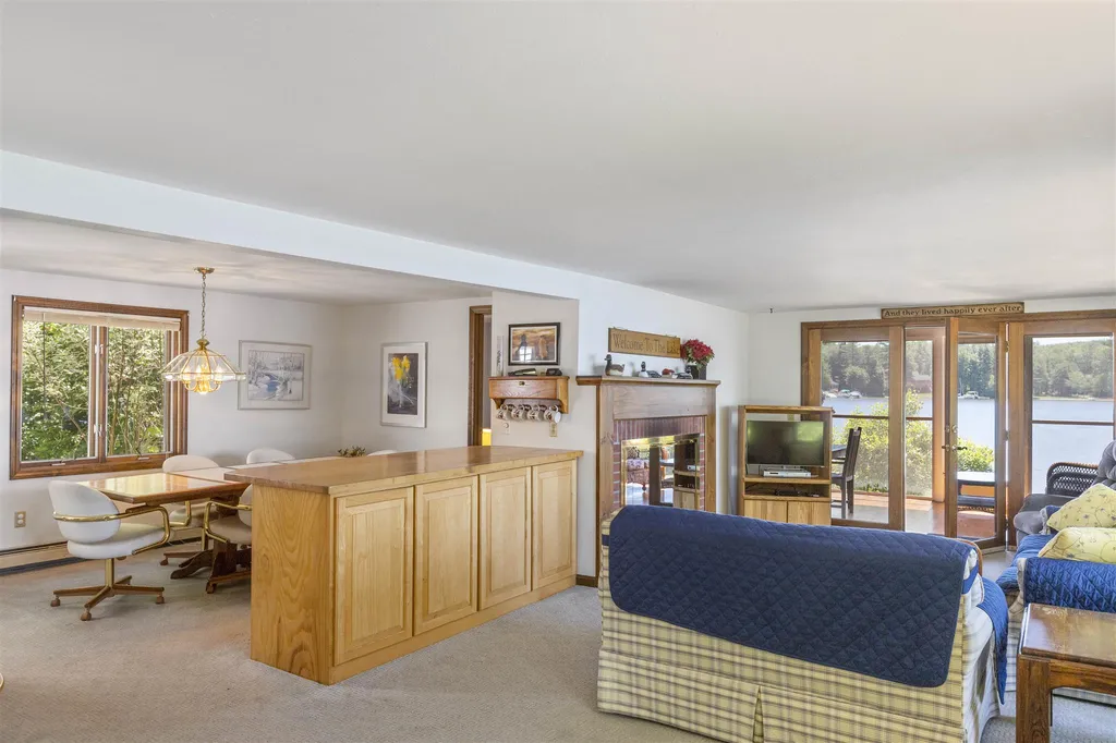 141 Swallow Point Road Moultonborough NH 03254