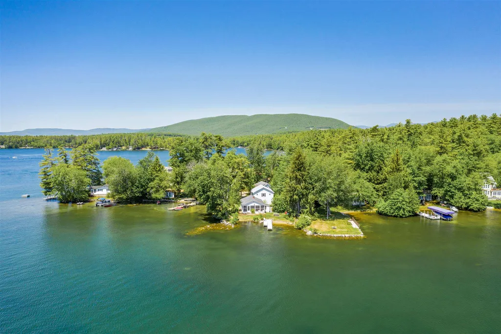 141 Swallow Point Road Moultonborough NH 03254