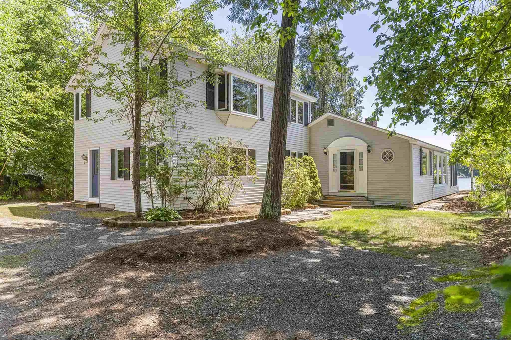 141 Swallow Point Road Moultonborough NH 03254
