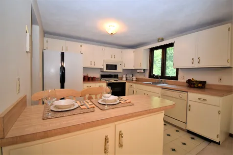 65 Rockrimmon Road Kingston NH 03848