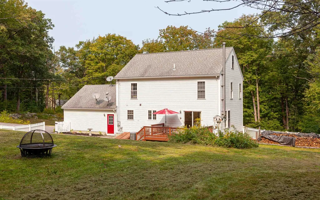 12 Kinsman Road Fitzwilliam NH 03447