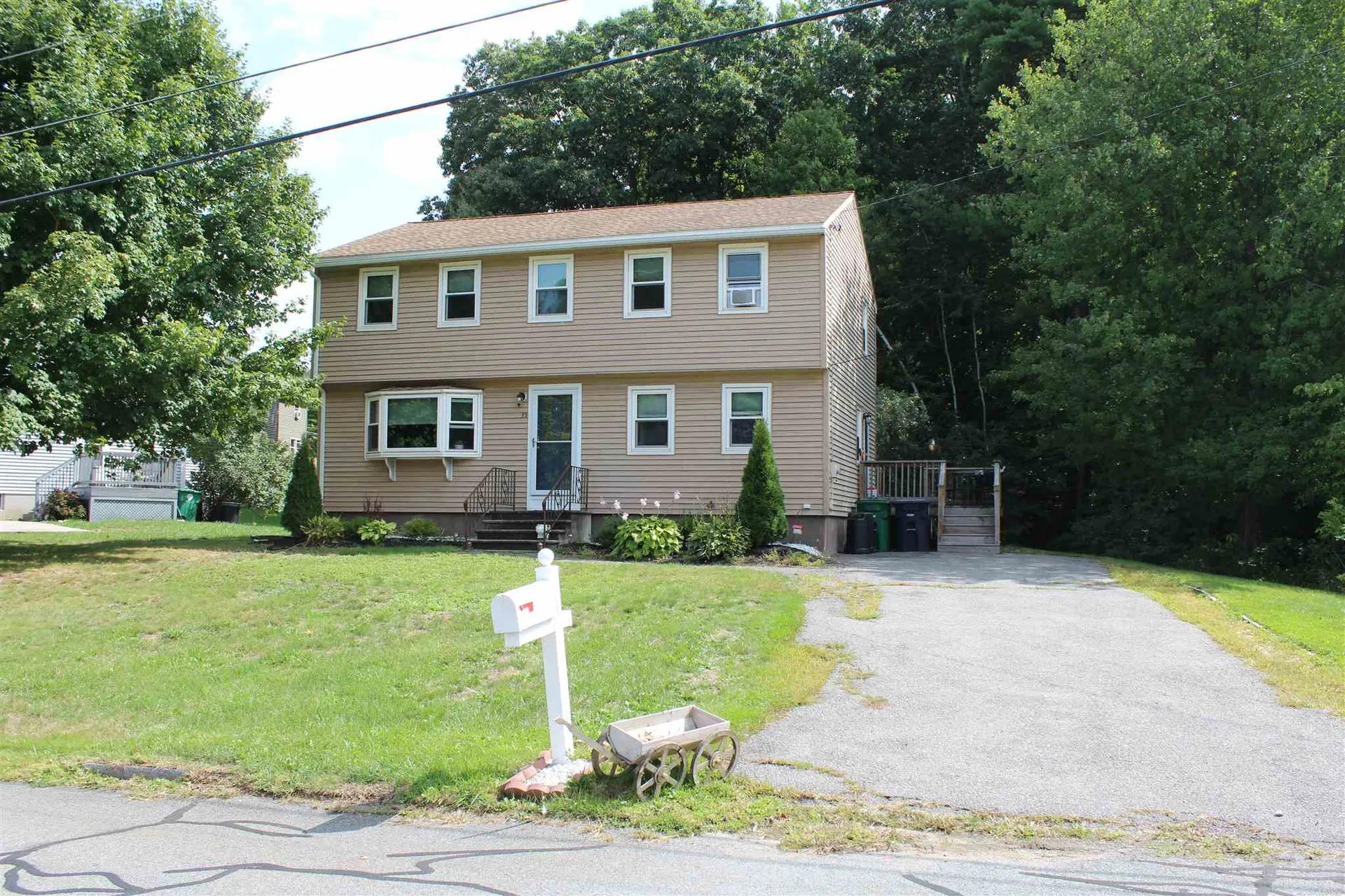 35 Holbrook Drive Nashua NH 03062