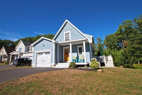 58 Constitution Way Rochester NH 03867