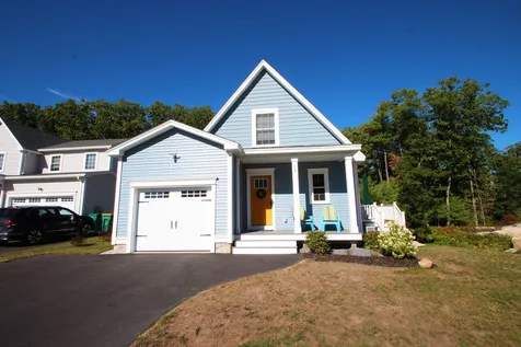 58 Constitution Way Rochester NH 03867