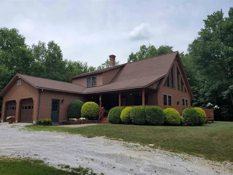90 Beechwood Farm Road Mendon VT 05701