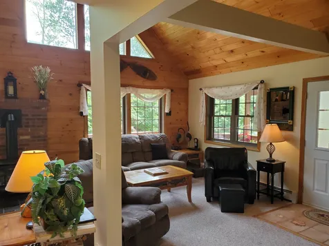 90 Beechwood Farm Road Mendon VT 05701