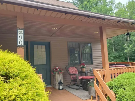90 Beechwood Farm Road Mendon VT 05701
