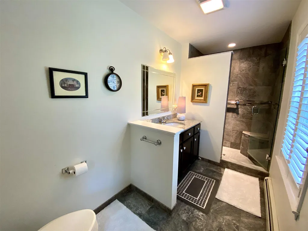 174 Belknap Mountain Road Gilford NH 03249