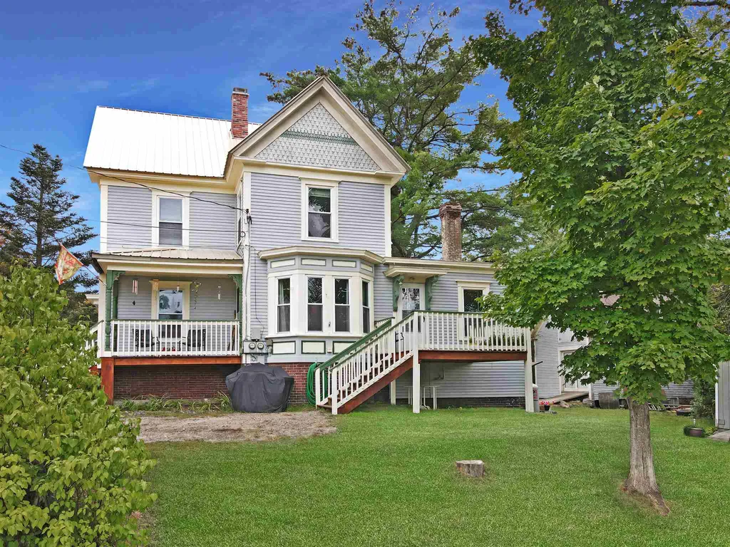 10 Washington Street Ashland NH 03217