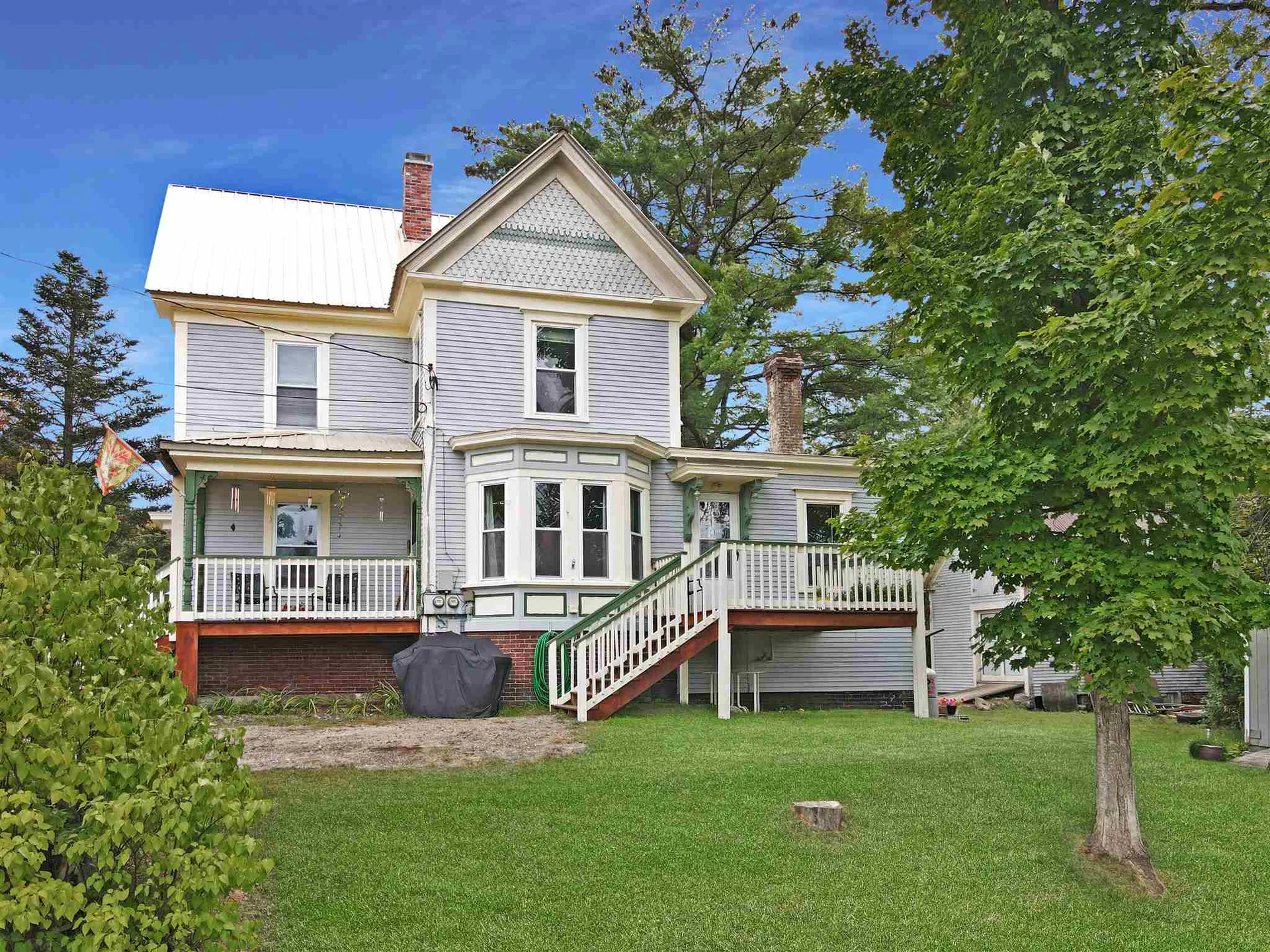 10 Washington Street Ashland NH 03217