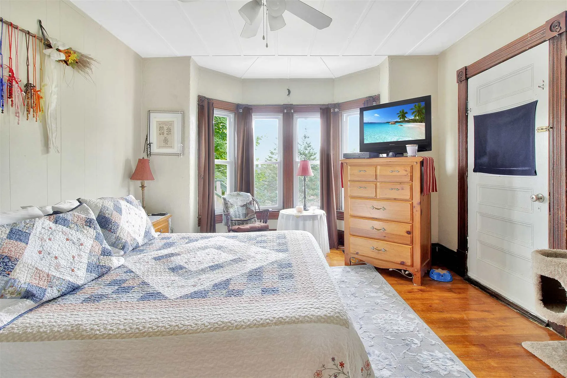 10 Washington Street Ashland NH 03217