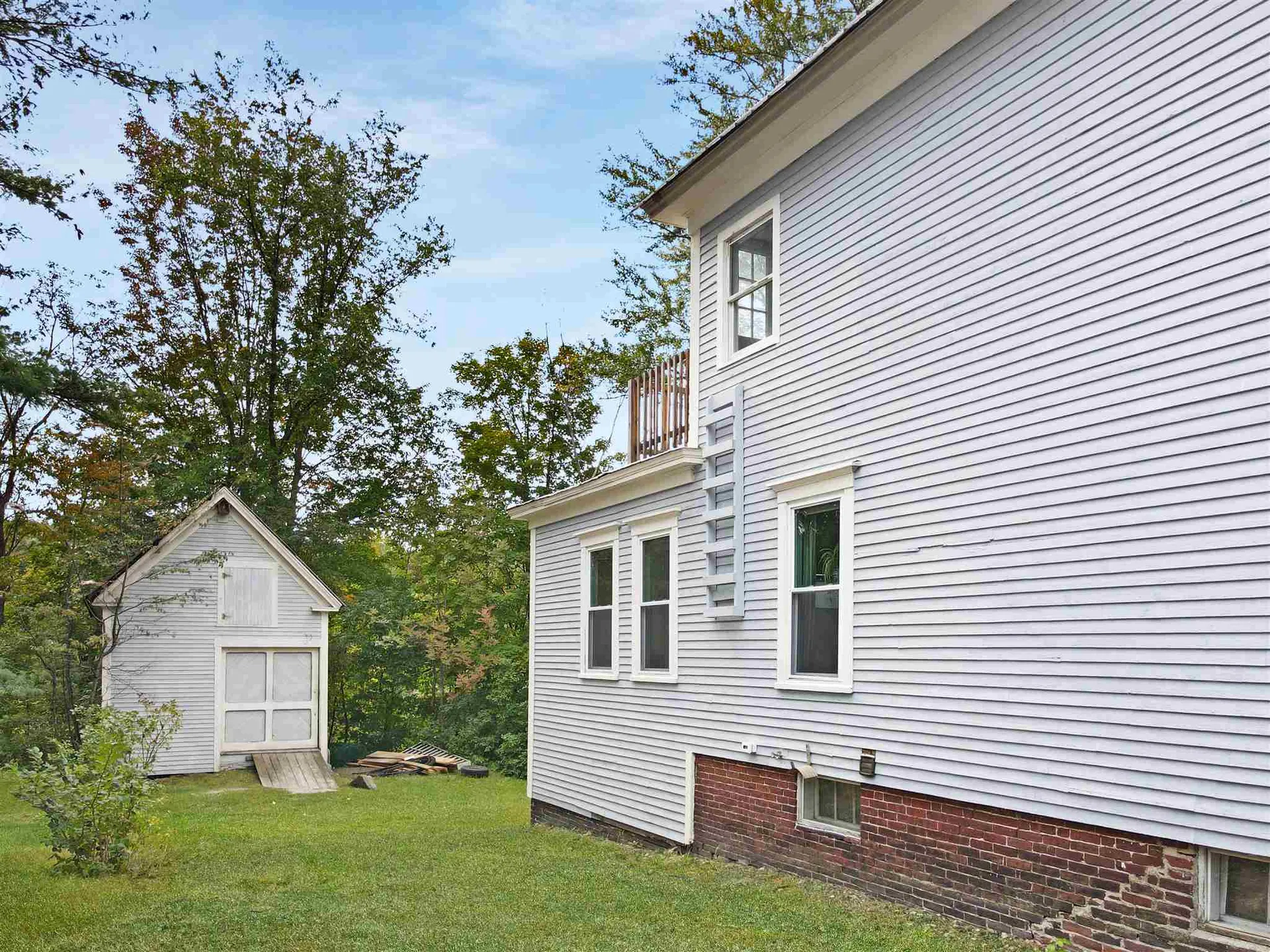 10 Washington Street Ashland NH 03217