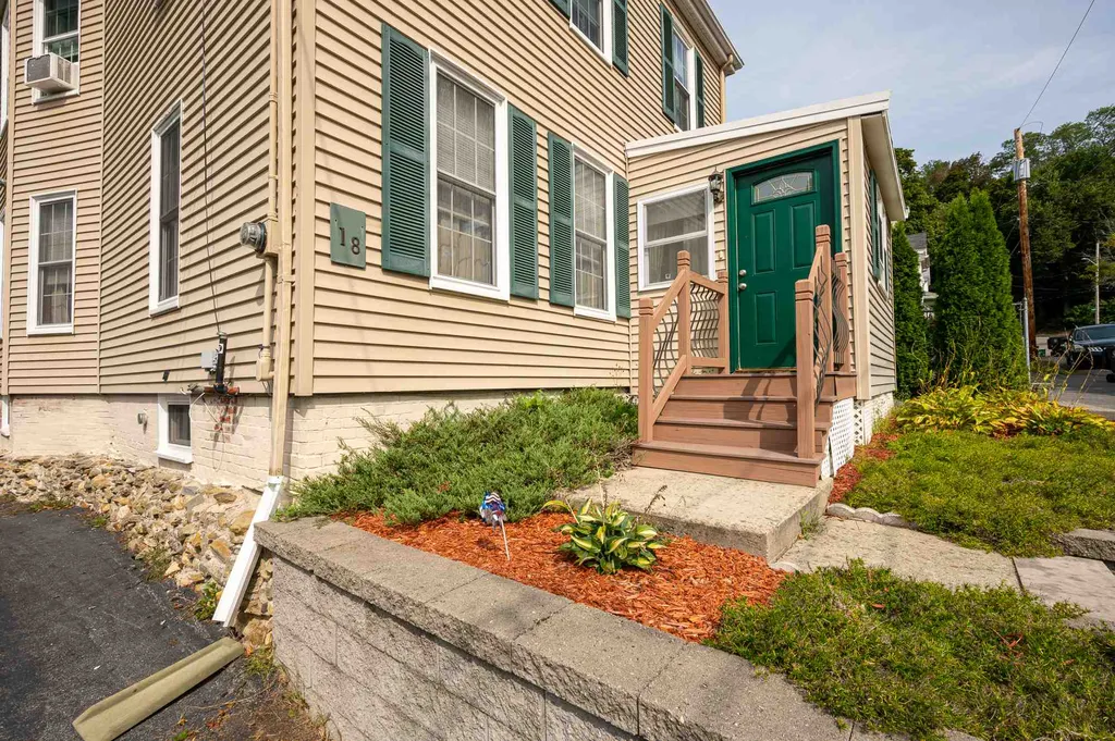 18 Currier Avenue Haverhill MA 01830
