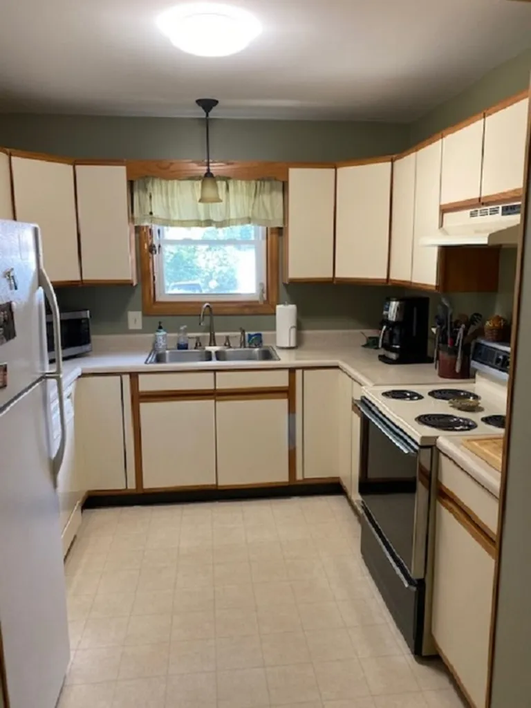 164 Colchester Road Essex VT 05452