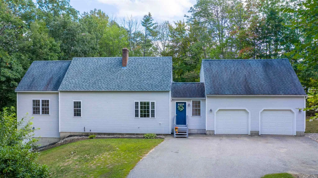 97 Robinson Road Bow NH 03304