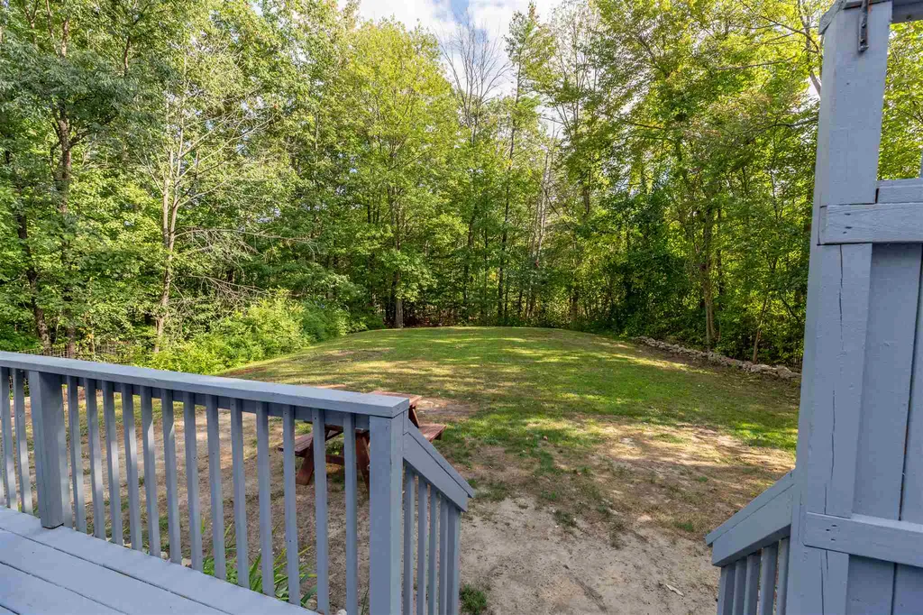 97 Robinson Road Bow NH 03304