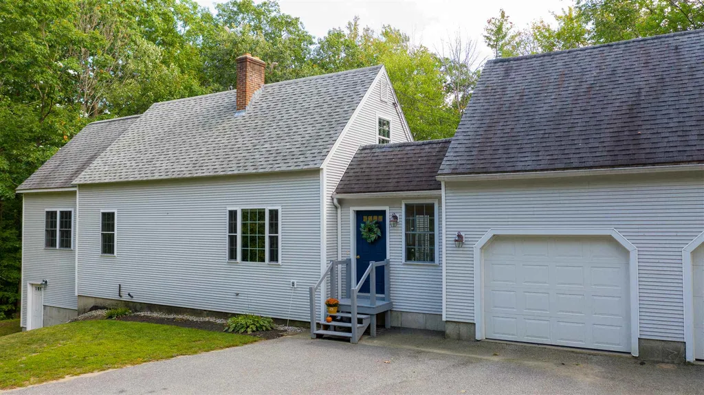 97 Robinson Road Bow NH 03304