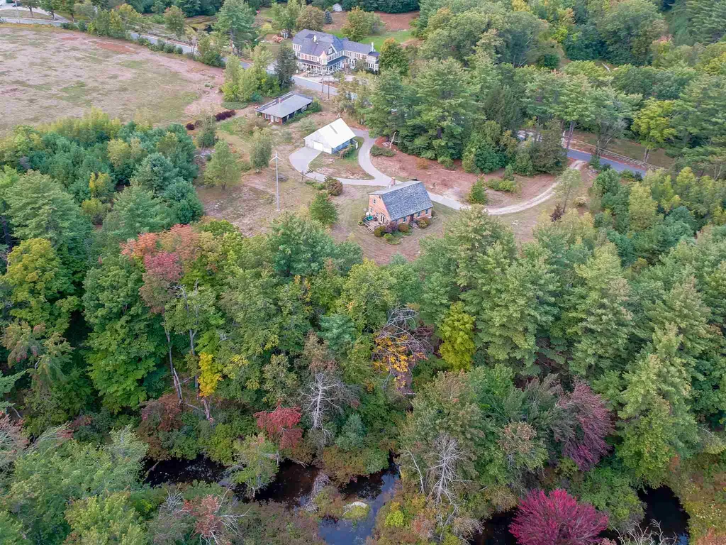 64 Pleasant View Road Bradford NH 03221