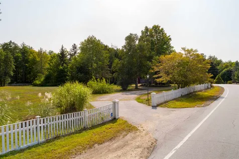 2 Mast Road Lee NH 03861