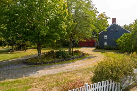 2 Mast Road Lee NH 03861