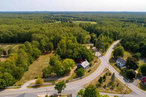 2 Mast Road Lee NH 03861