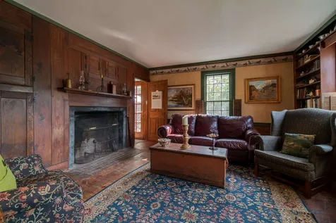 2 Mast Road Lee NH 03861