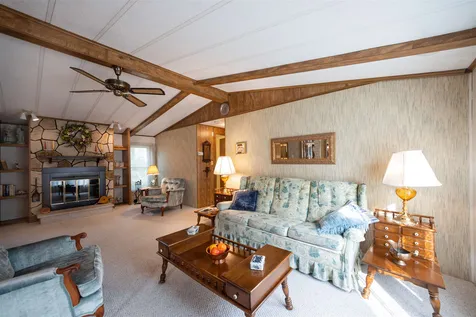 44 Rachael Circle Goffstown NH 03045