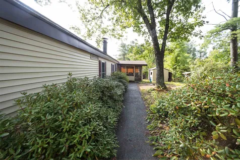 44 Rachael Circle Goffstown NH 03045