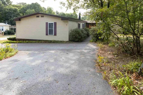 44 Rachael Circle Goffstown NH 03045