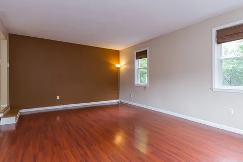 19 Beaujolais Drive Nashua NH 03062