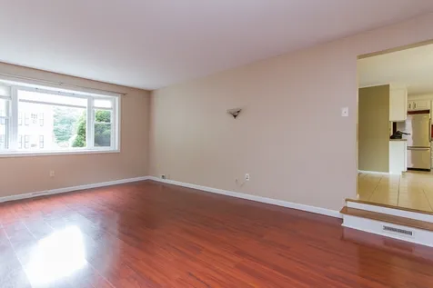 19 Beaujolais Drive Nashua NH 03062