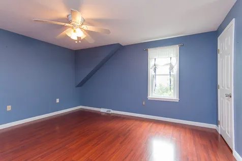 19 Beaujolais Drive Nashua NH 03062