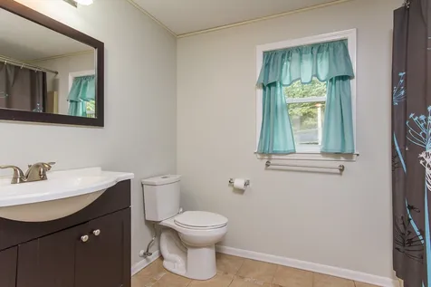19 Beaujolais Drive Nashua NH 03062