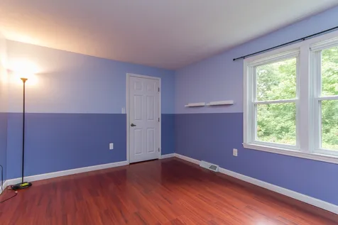 19 Beaujolais Drive Nashua NH 03062