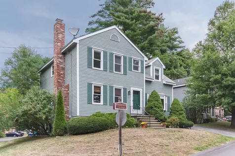 19 Beaujolais Drive Nashua NH 03062