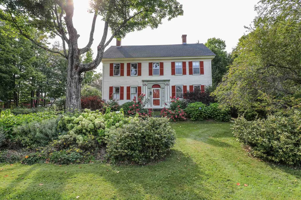 342 Stark Highway N Dunbarton NH 03046