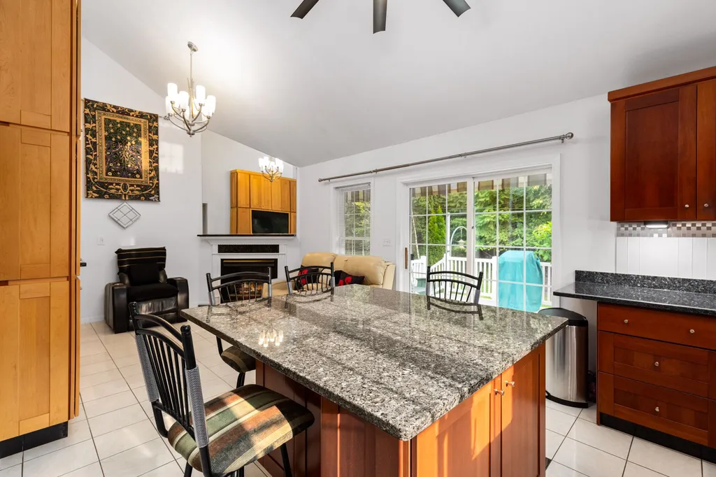 15 Meadowood Drive Exeter NH 03833