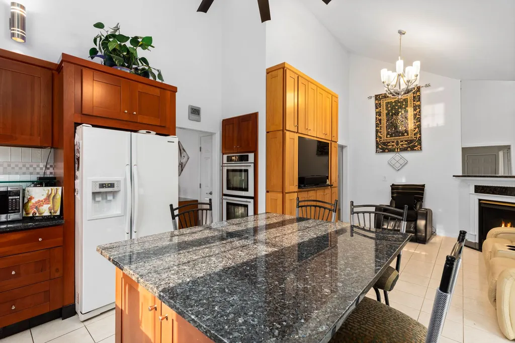 15 Meadowood Drive Exeter NH 03833