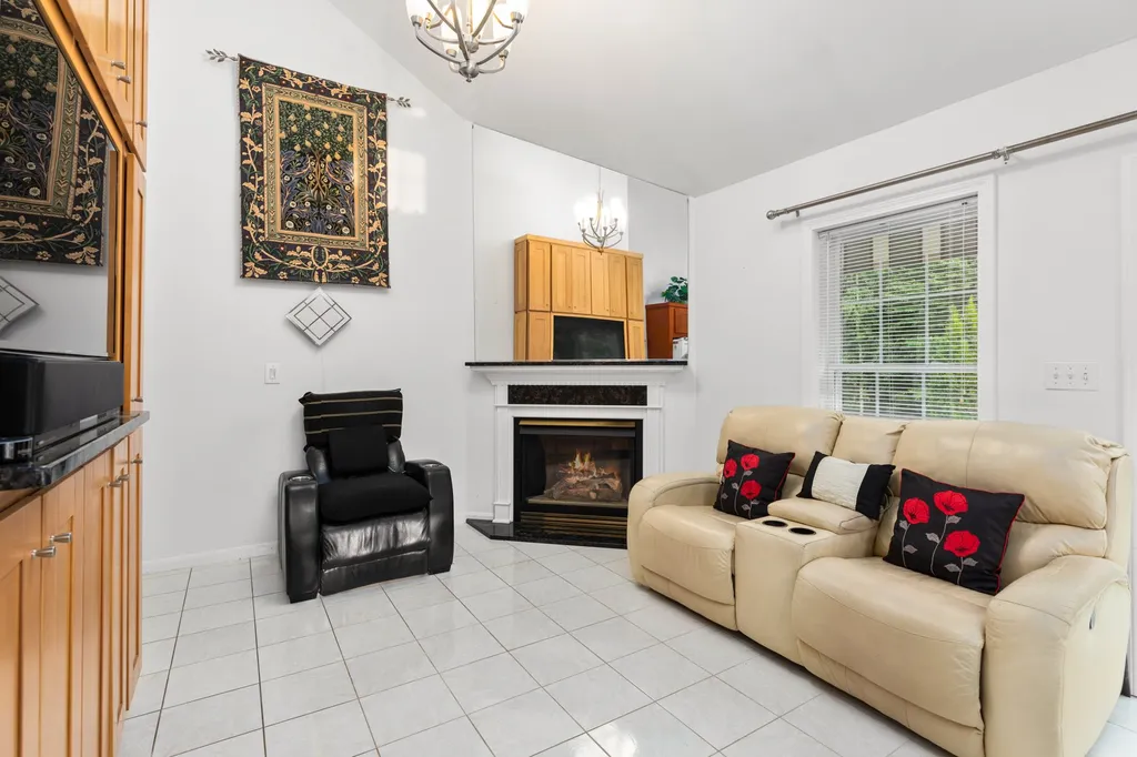 15 Meadowood Drive Exeter NH 03833