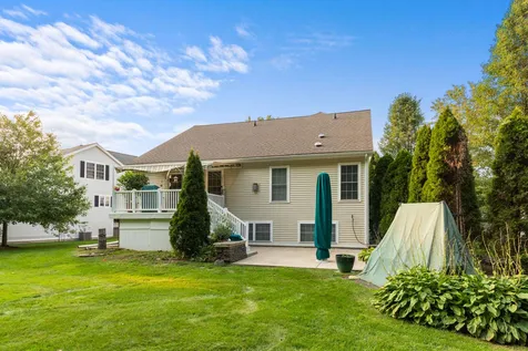 15 Meadowood Drive Exeter NH 03833